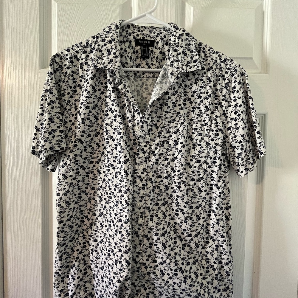 Forever 21 Men Navy Blue & White Floral Button-Up Shirt
